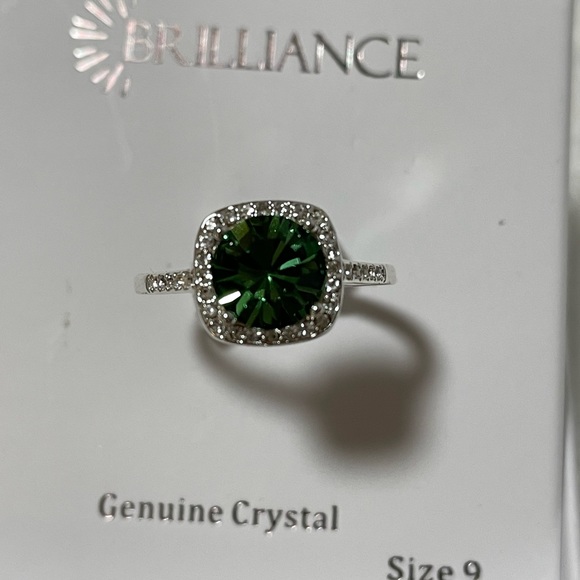 Brilliance Jewelry - Emerald Green Crystal Ring Brilliance